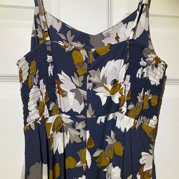Old Navy Floral A-line Dress - Picture 5 of 6